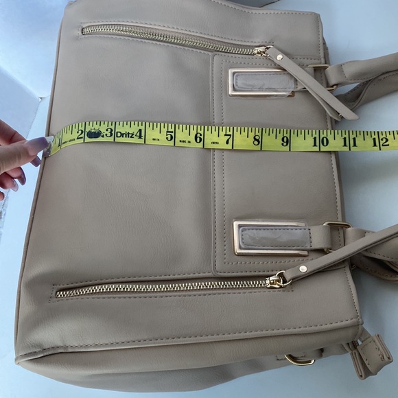 Ivy London Large Vegan Tan Handbag with Removable Strap NWT - Picture 12 of 16